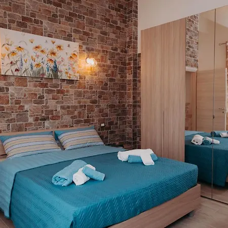 Amelie Casa Vacanze Apartment *